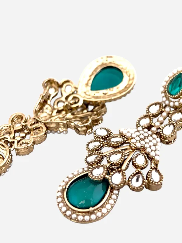Rama_color_Kundan_Pearl_Drop_Earrings