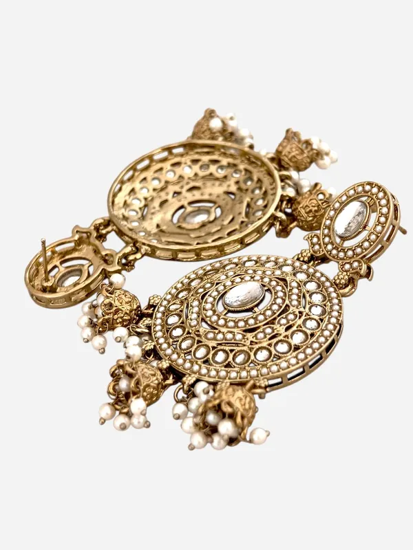 Gold-Plated_Kundan_&_Pearl_Beaded_Circular_Jhumka_Earrings