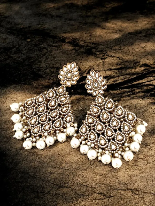 Traditional_Gold-Plated_Kundan_Chandelier_Earrings_with_Pearl_Drops