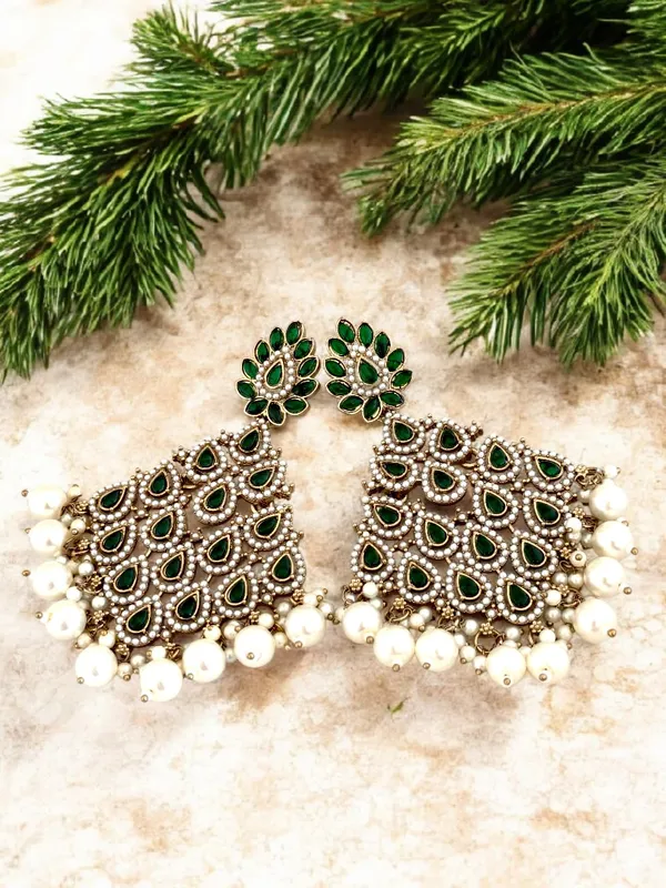 Traditional_Gold-Plated_Kundan_Chandelier_Earrings_with_Pearl_Drops