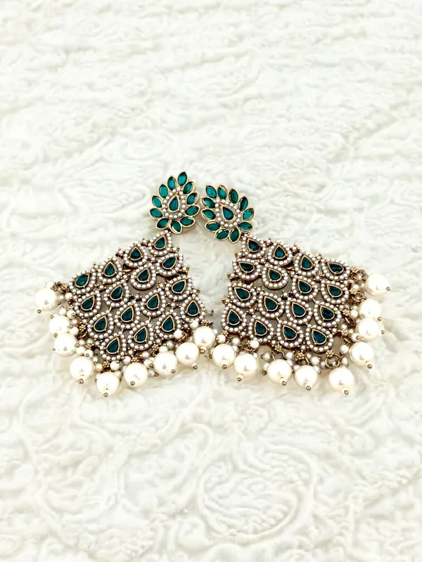 Traditional_Gold-Plated_Kundan_Chandelier_Earrings_with_Pearl_Drops