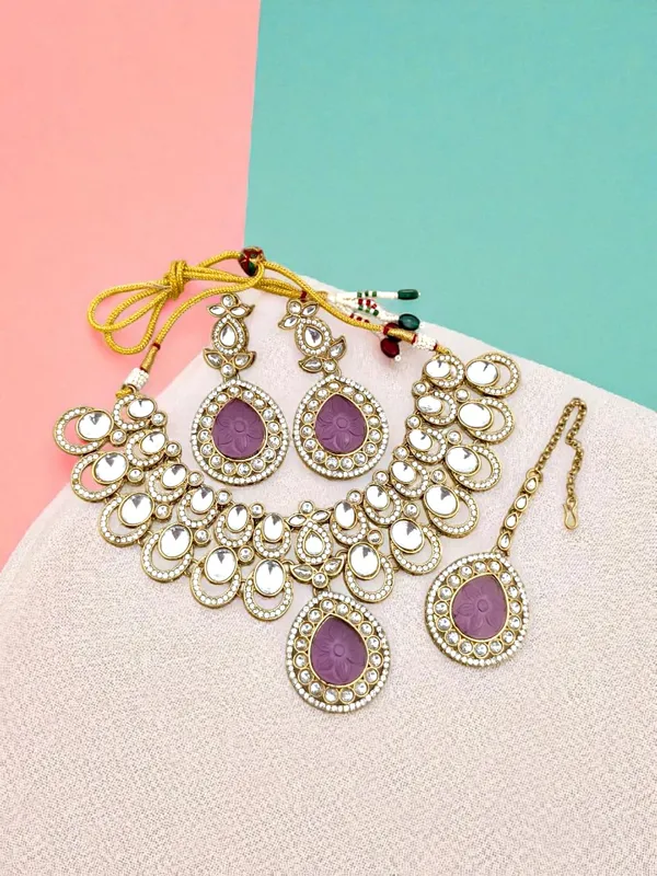 Gold_Plated_Big_Carving_Stone_Studded_Wine_Color_Jewellery_Set_For_Womens