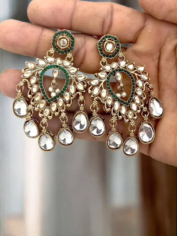 Gold-Plated_Contemporary_Shadow_Kundan_Studded_&_Beaded_Chandbalis
