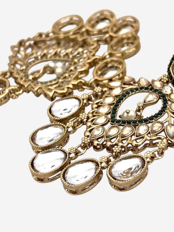 Gold-Plated_Contemporary_Shadow_Kundan_Studded_&_Beaded_Chandbalis