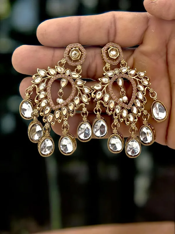 Gold-Plated_Contemporary_Shadow_Kundan_Studded_&_Beaded_Chandbalis