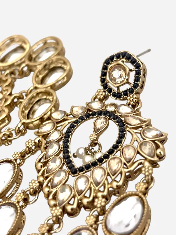 Gold-Plated_Contemporary_Shadow_Kundan_Studded_&_Beaded_Chandbalis