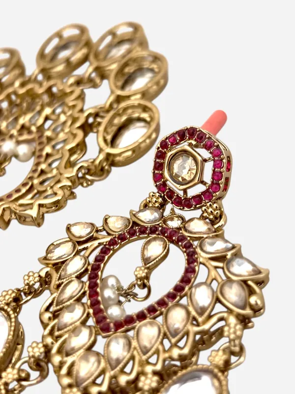 Gold-Plated_Contemporary_Shadow_Kundan_Studded_&_Beaded_Chandbalis