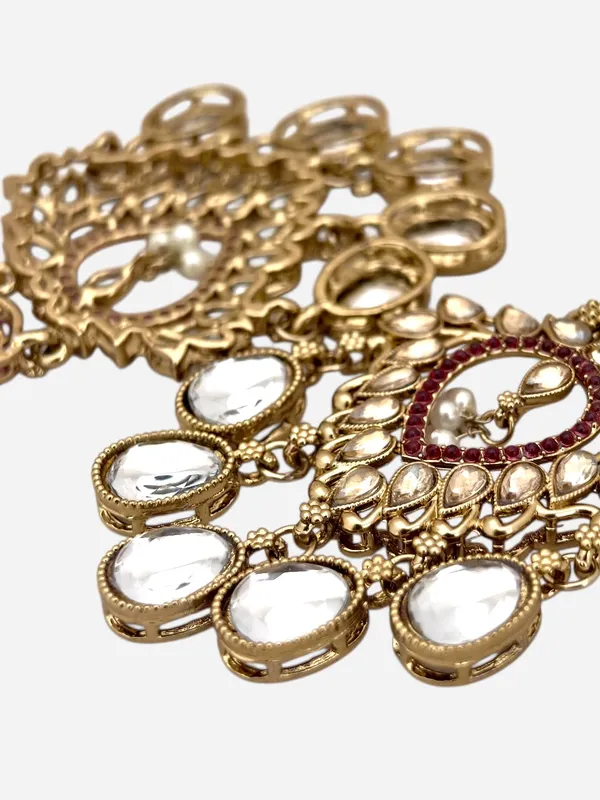 Gold-Plated_Contemporary_Shadow_Kundan_Studded_&_Beaded_Chandbalis