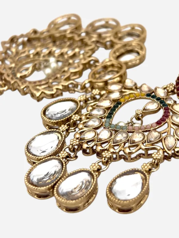 Gold-Plated_Contemporary_Shadow_Kundan_Studded_&_Beaded_Chandbalis