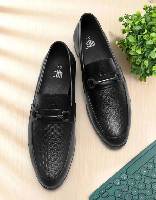 Black_Synthetic_Premium_&_Elegant_Slip_On_Loafers_For_Men
