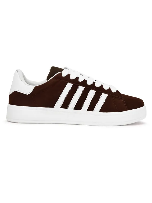 A_daily-wear_canvas_sneaker_built_for_you