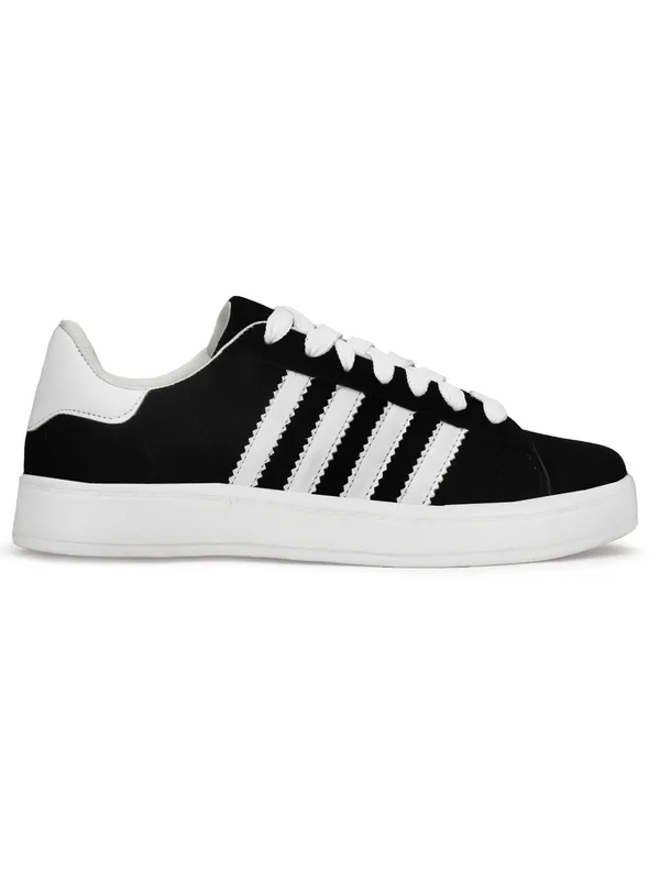 A_daily-wear_canvas_sneaker_built_for_you