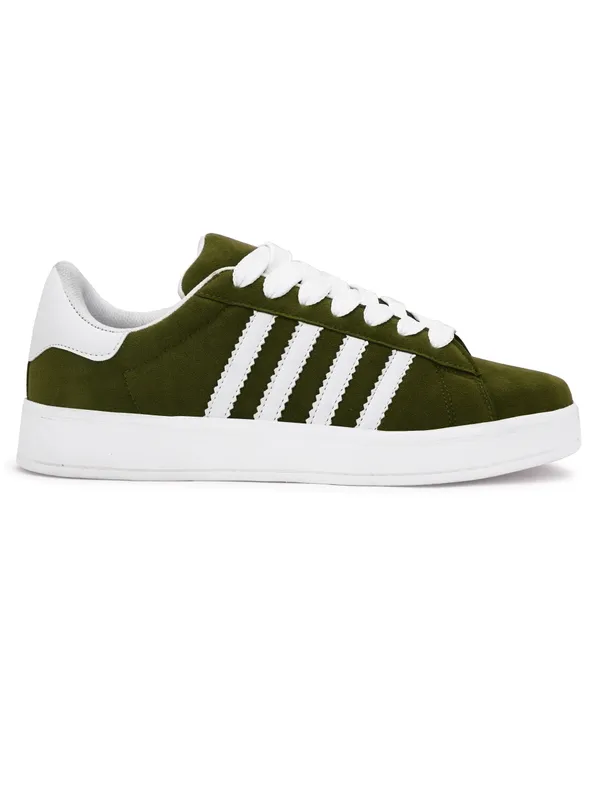 A_daily-wear_canvas_sneaker_built_for_you