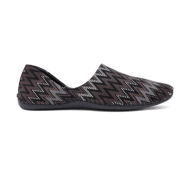 Black_Synthetic_Leather_Sneakers_For_City_Walking_&_Daily_Use