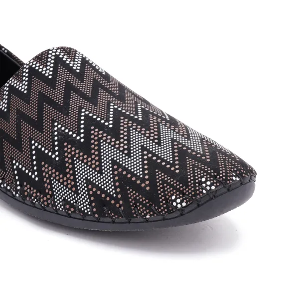 Black_Synthetic_Leather_Sneakers_For_City_Walking_&_Daily_Use