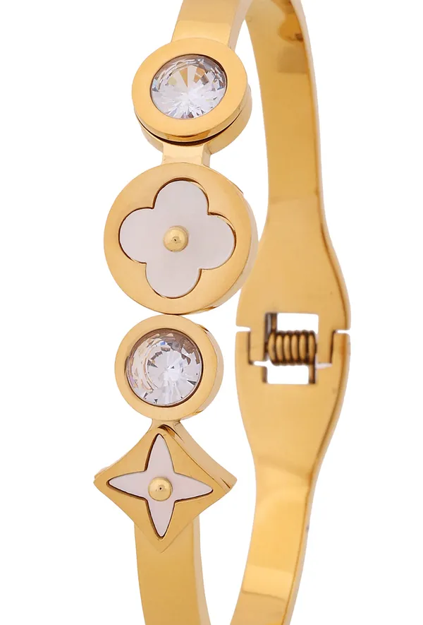 Golden_Premium_&_Elegant_Bracelet_For_Women