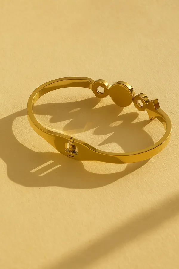 Golden_Premium_&_Elegant_Bracelet_For_Women