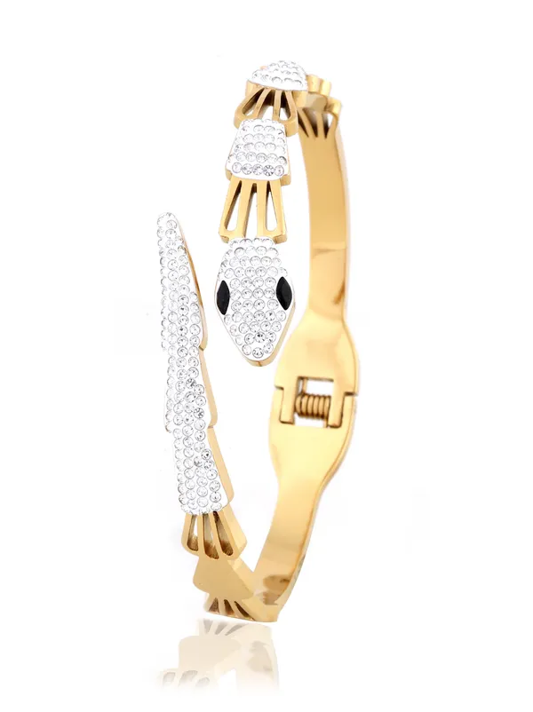 Golden_Premium_&_Elegant_Bracelet_For_Women