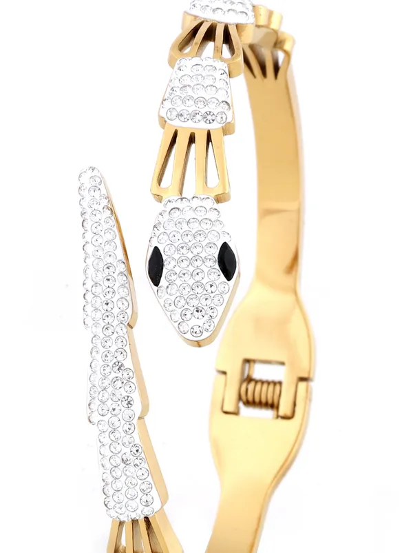 Golden_Premium_&_Elegant_Bracelet_For_Women