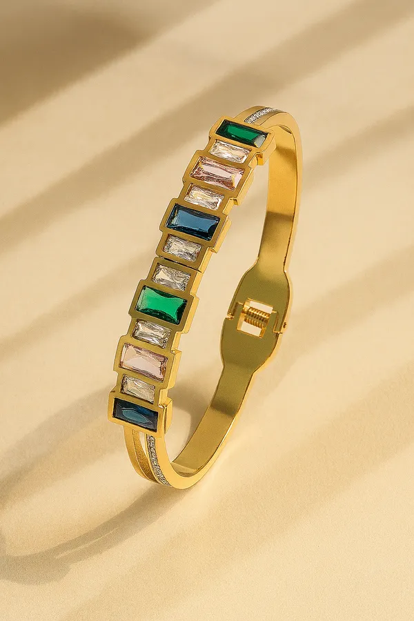 Green_Premium_&_Elegant_Bracelet_For_Women