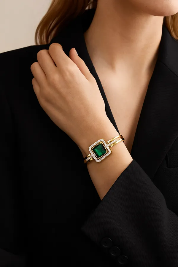 Golden_Premium_&_Elegant_Bangle_For_Women