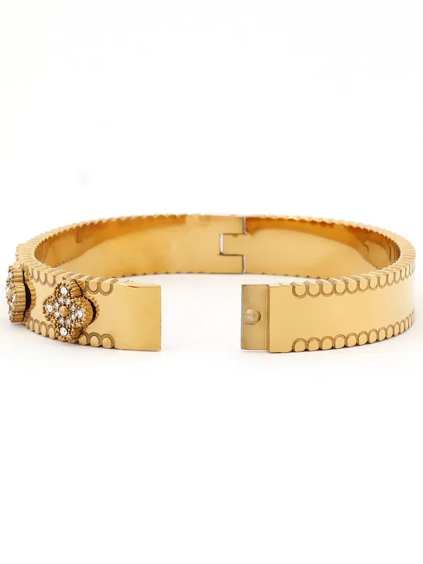 Golden_Premium_&_Elegant_Bracelet_For_Women
