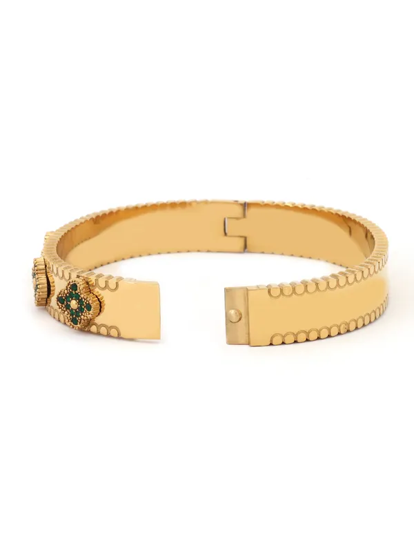 Golden_Premium_&_Elegant_Bangle_For_Women