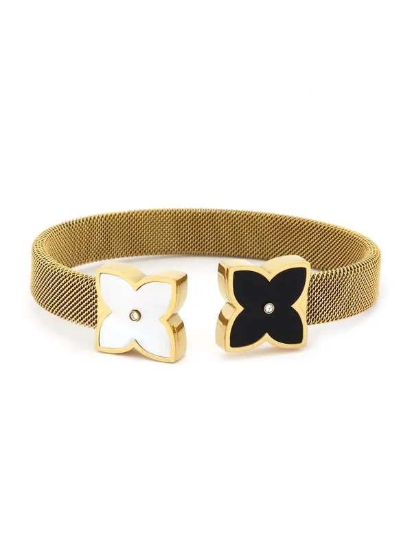 Golden_Premium_&_Elegant_Bangle_For_Women