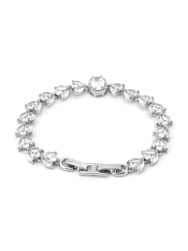 Silver_Premium_&_Elegant_Bracelet_For_Women