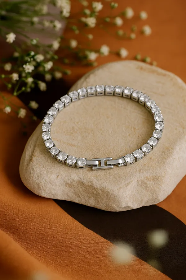 Silver_Premium_&_Elegant_Bracelet_For_Women
