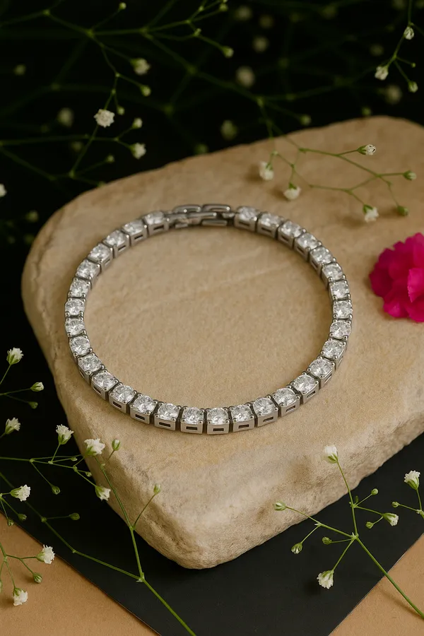 Silver_Premium_&_Elegant_Bracelet_For_Women