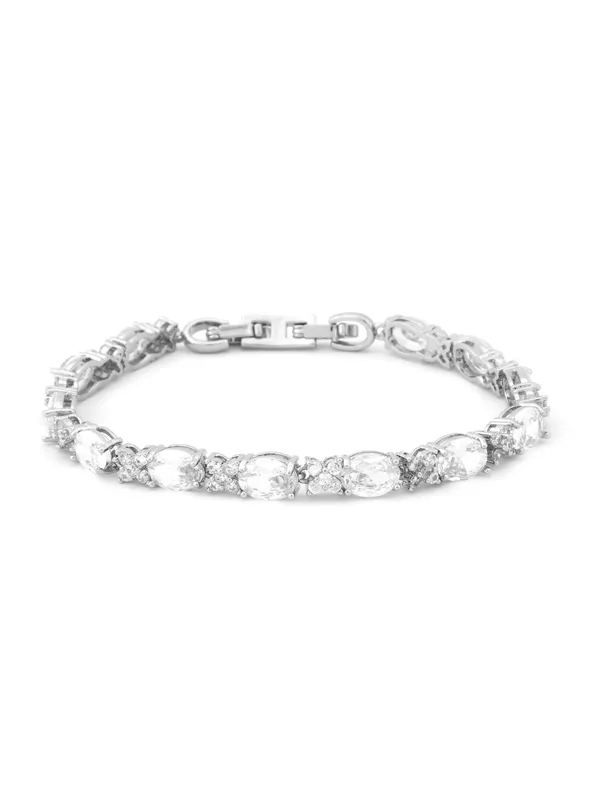 Silver_Premium_&_Elegant_Bracelet_For_Women