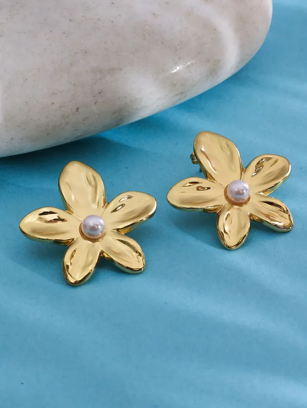 White_&_Golden_Premium_&_Elegant_Earrings_For_Women