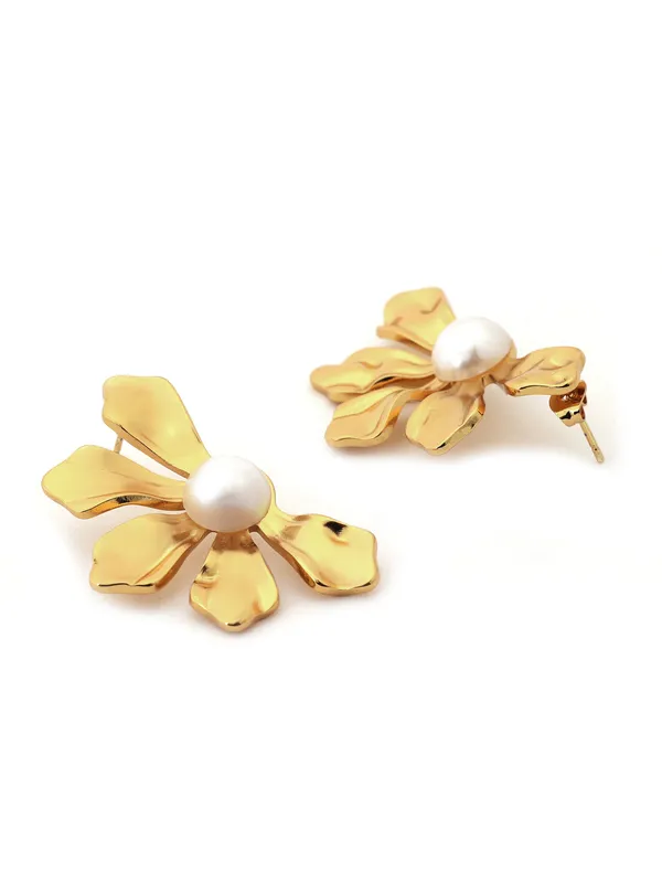 Golden_Premium_&_Elegant_Earrings_For_Women