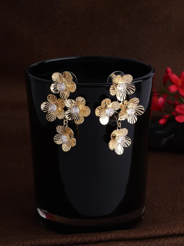 Silver_Premium_&_Elegant_Earrings_For_Women