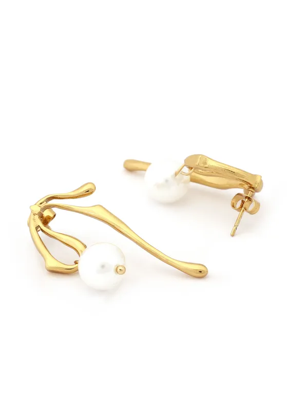 Golden_Premium_&_Elegant_Earrings_For_Women