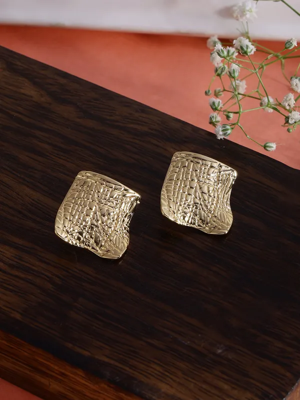 Golden_Premium_&_Elegant_Earrings_For_Women