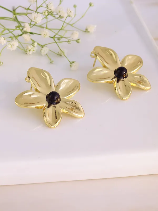 Black_&_Golden_Premium_&_Elegant_Earrings_For_Women