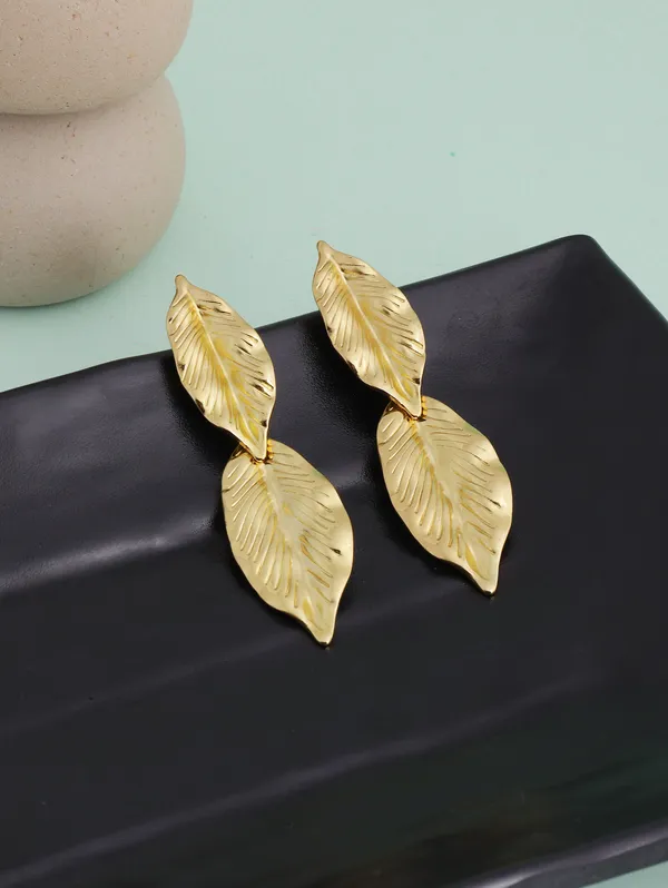 Golden_Premium_&_Elegant_Earrings_For_Women