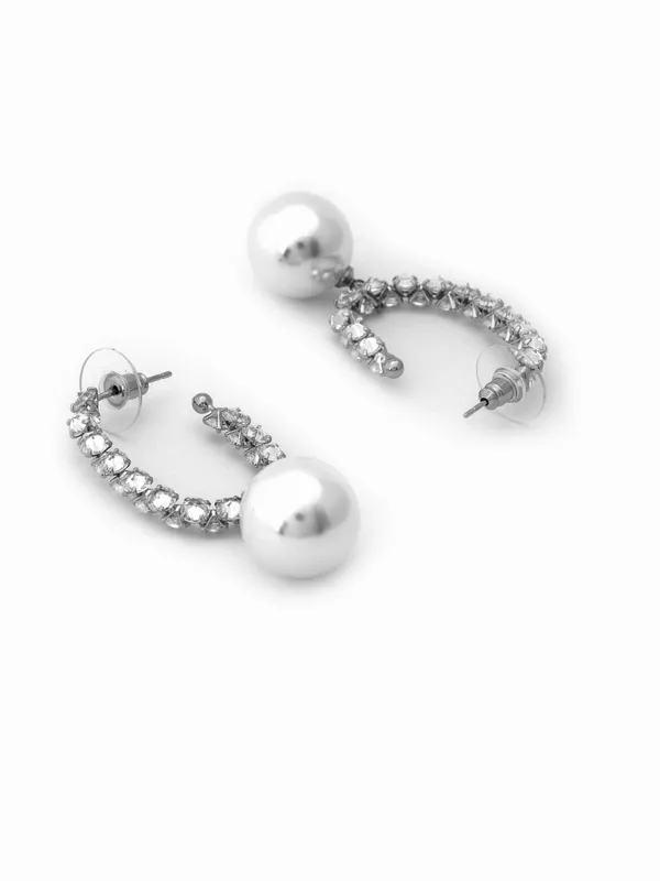 White_Premium_&_Elegant_Earrings_For_Women