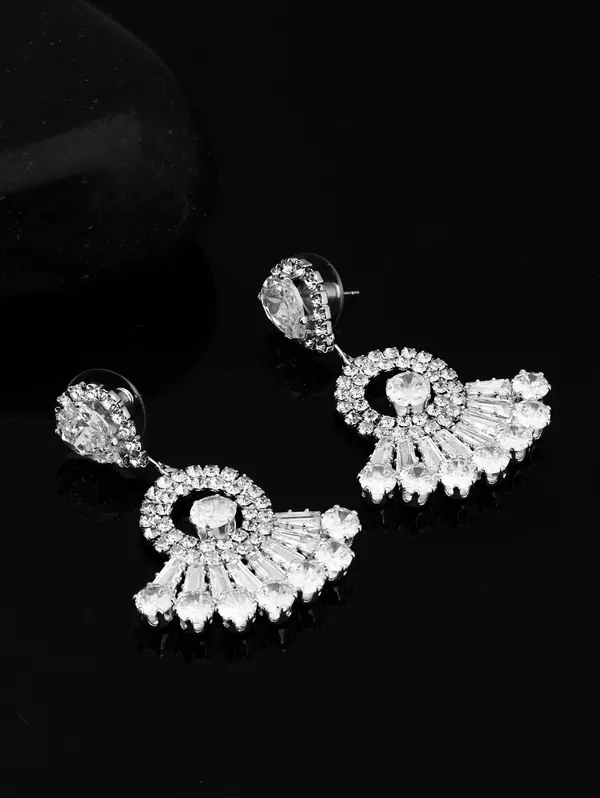Silver_Premium_&_Elegant_Earrings_For_Women