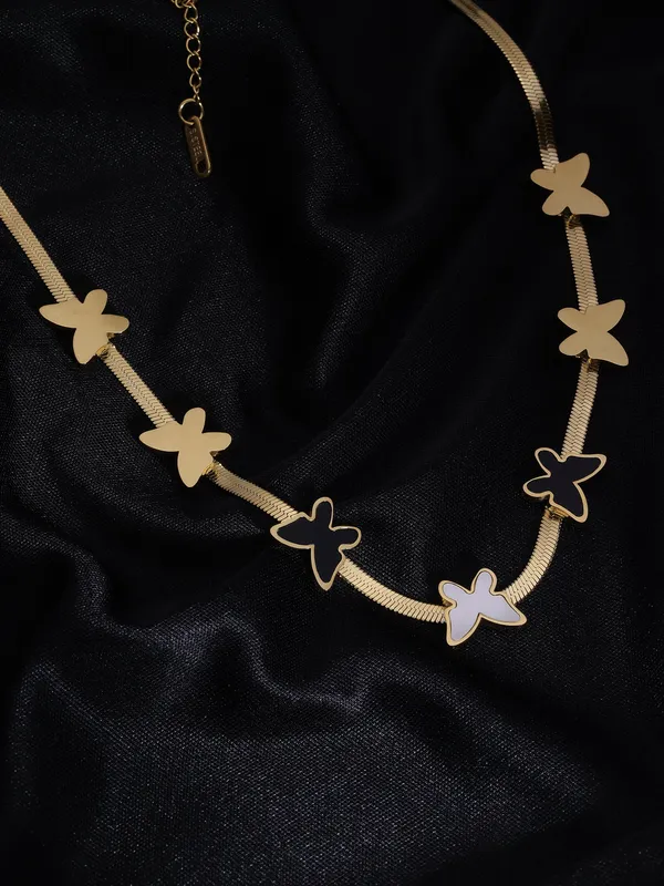 Golden_Premium_&_Elegant_Necklace_For_Women