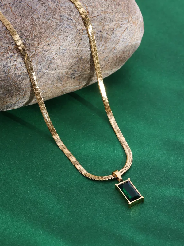 Golden_Premium_&_Elegant_Necklace_For_Women