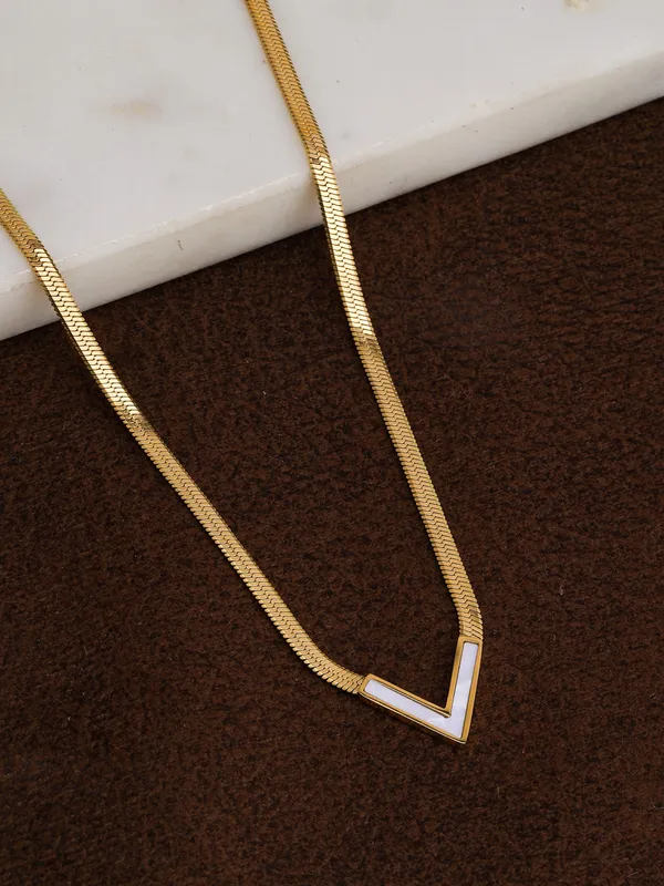 Golden_Premium_&_Elegant_Necklace_For_Women