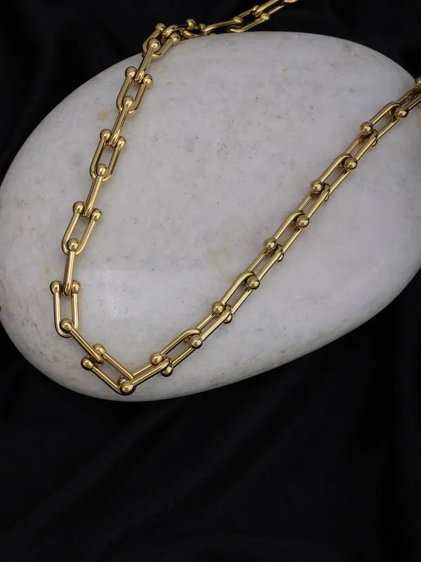 Golden_Premium_&_Elegant_Necklace_For_Women