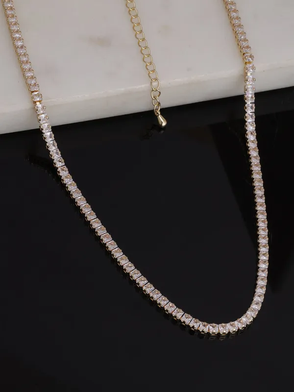Silver_Premium_&_Elegant_Necklace_For_Women