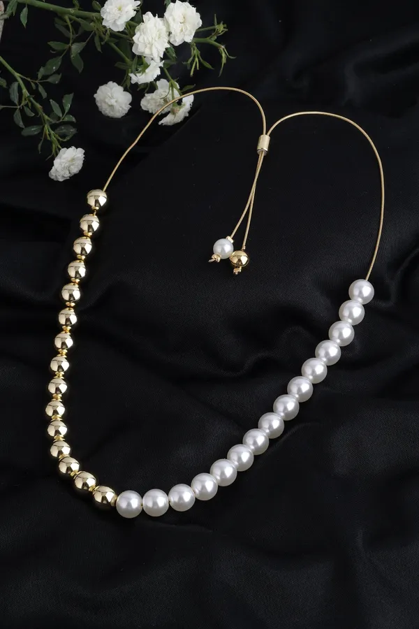 Golden_Premium_&_Elegant_Necklace_For_Women