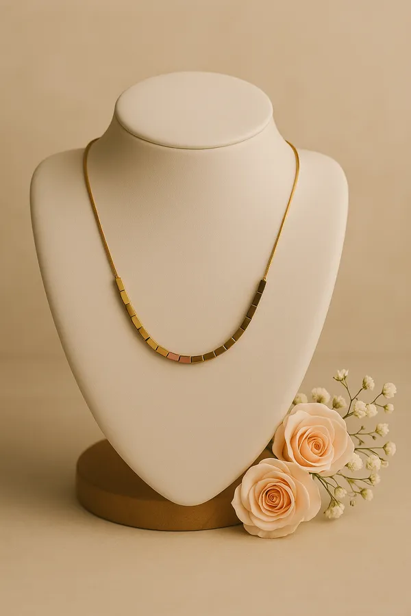 Golden_Premium_&_Elegant_Necklace_For_Women