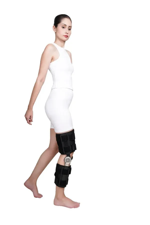 Black_Metal_Rom_Knee_Brace