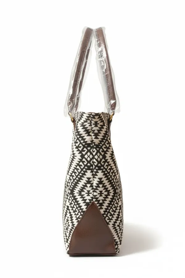 Women’s_Canvas_Tote_Handbag,_Black_&_White_Geometric_Pattern